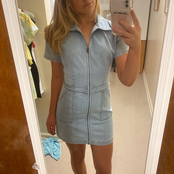 Blue denim jean dress from boutique (similar to show me your mumu from revolve) - Picture 3 of 4